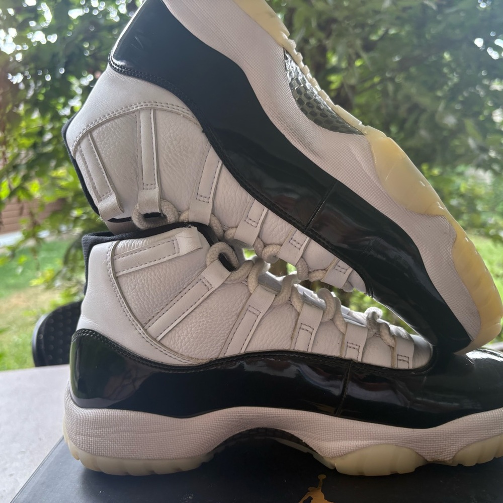 Jordan 11 - Picture 7 of 16